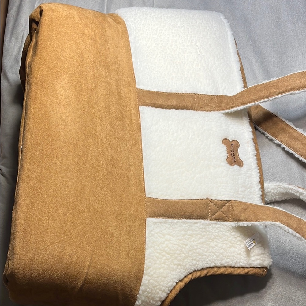 KOOLABURRA UGG FAUX SUADE & SHERPA PET CARRIER